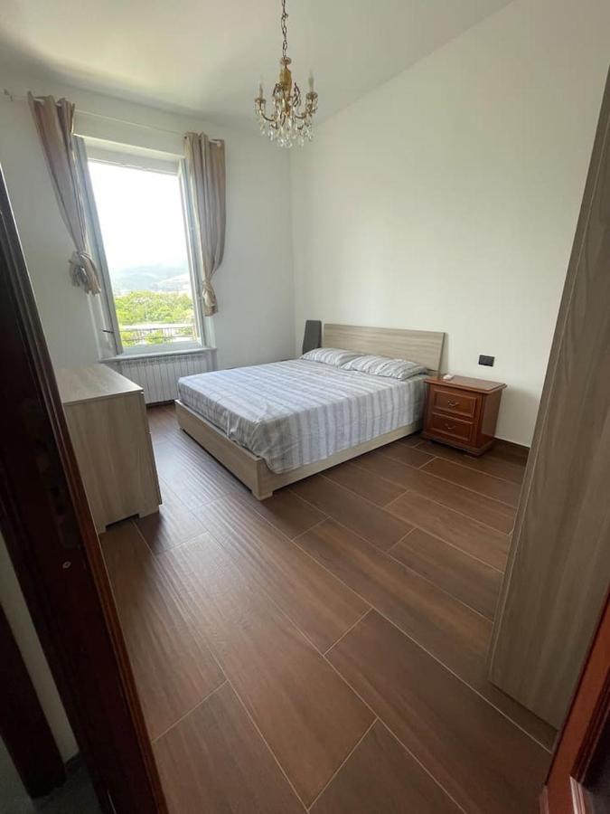 Autumn Appartement Vado Ligure Buitenkant foto