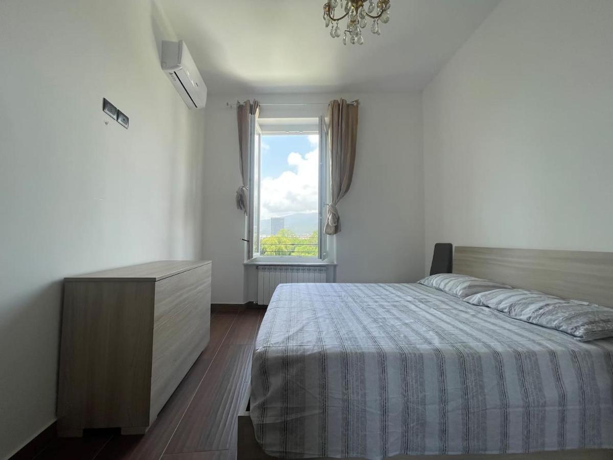 Autumn Appartement Vado Ligure Buitenkant foto